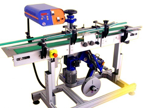 STAMPA E APPLICA ETICHETTE automaticamente 3005 SSTAMPA E APPLICA ETICHETTE automaticamente 3005
